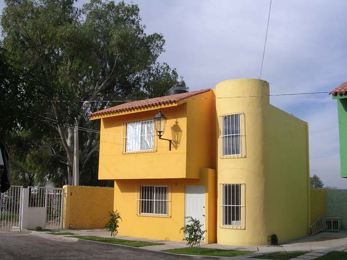 yellow_house.jpg